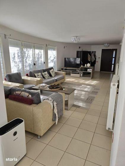 Casă cu 4 camere cu Teren 220 Mp în Blejoi