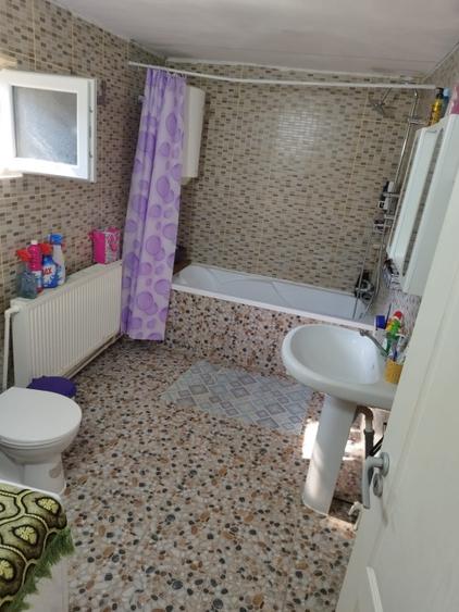 Casă individuală cu 5 camere cu Teren 1500 Mp în Macea
