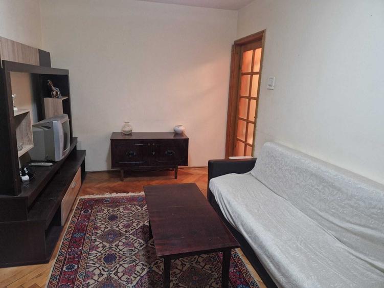 Apartament cu 2 camere nedecomandat în George Enescu