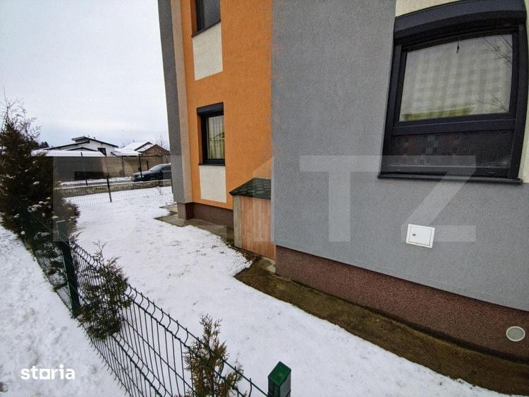 Apartament cu 3 camere decomandat în Tractorul