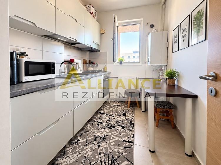 Apartament cu 3 camere decomandat în Prelungirea Ghencea