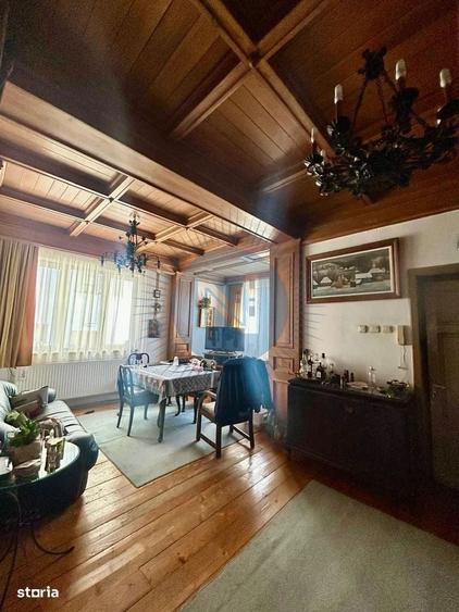 Casă cu 4 camere cu Teren 275 Mp în Barbu Văcărescu
