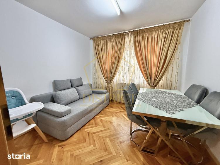 Apartament cu 3 camere semidecomandat în Girocului