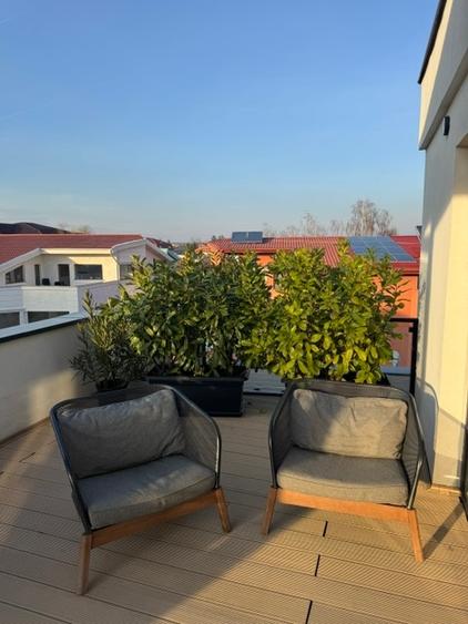 Penthouse cu 4 camere semidecomandat, mobilat în Pipera