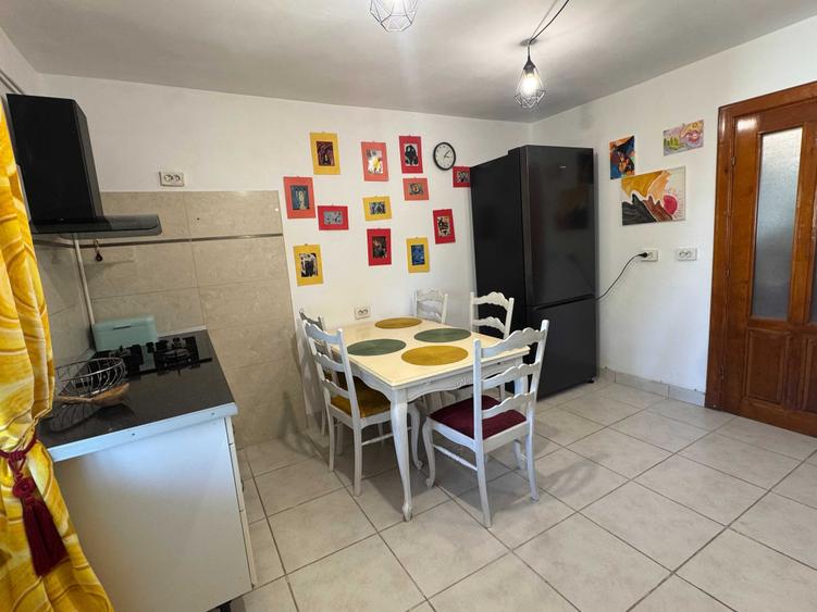 Apartament cu 3 camere decomandat în Brazda lui Novac