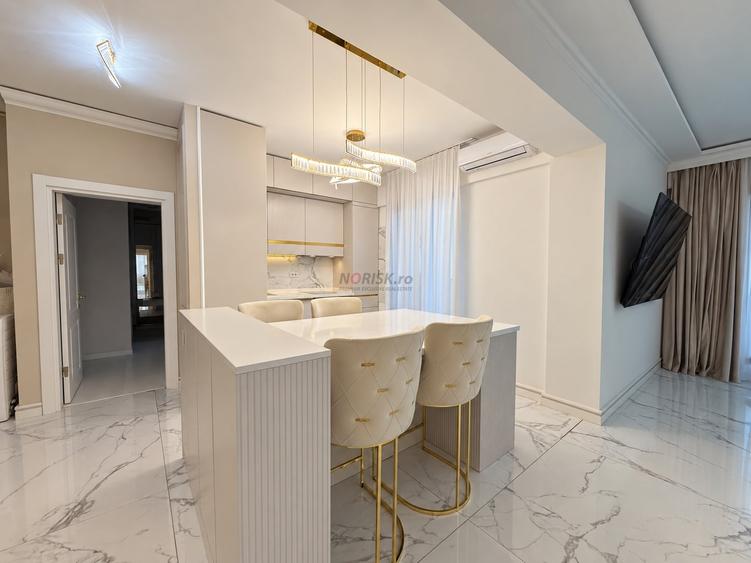 Apartament cu 3 camere semidecomandat, mobilat în Berceni