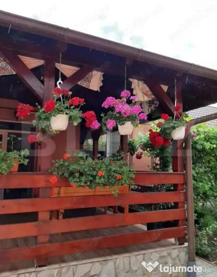 Casă cu 4 camere cu Teren 600 Mp în Unirii
