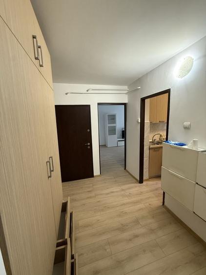 Apartament cu 2 camere decomandat în Nicolina