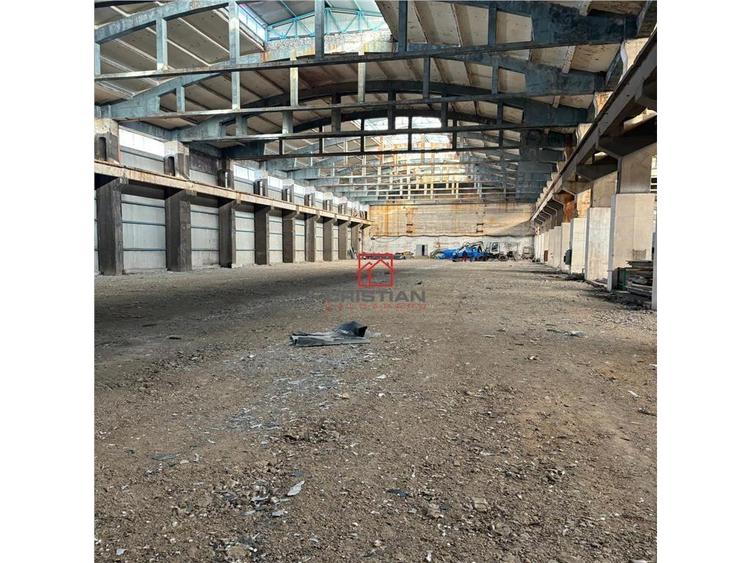 Spațiu comercial, de 17,500 mp, în Central