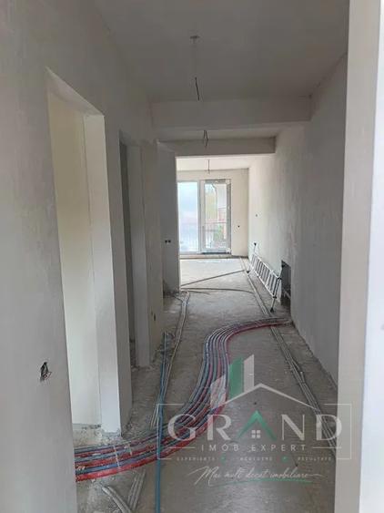Duplex cu 4 camere cu Canalizare în Florești