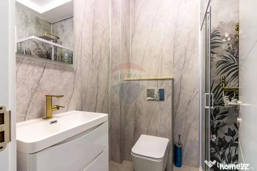 Casă cu 5 camere cu Teren 303 Mp în Sud
