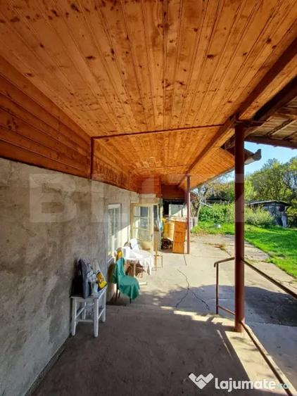 Casă cu 3 camere cu Teren 11508 Mp în Copăceni