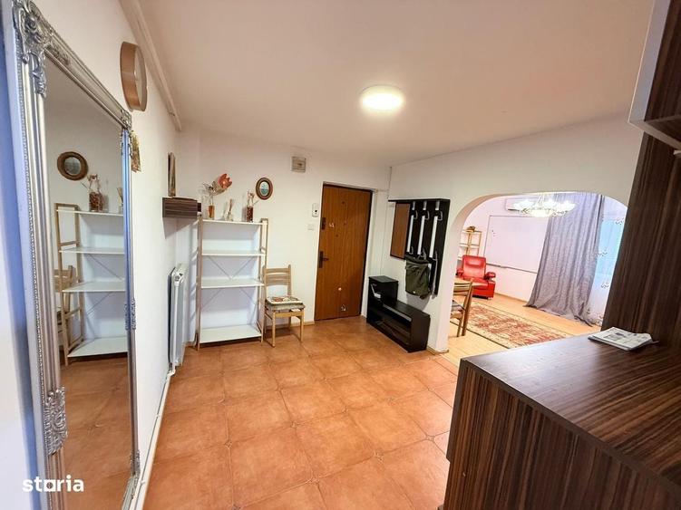 Apartament cu 3 camere decomandat în Păcurari