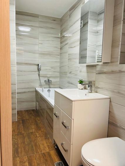 Apartament cu 2 camere decomandat în Exterior Vest