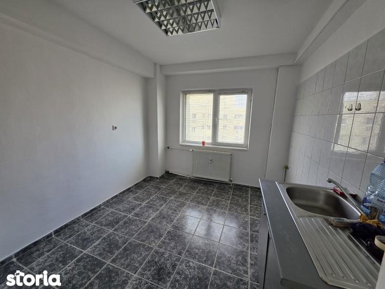 Apartament cu 2 camere semidecomandat în Moșilor