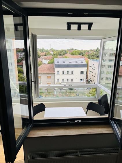 Garsonieră decomandată în Take Ionescu