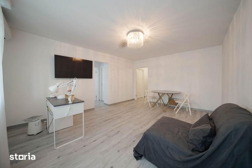 Apartament cu 3 camere decomandat în Ștefan cel Mare