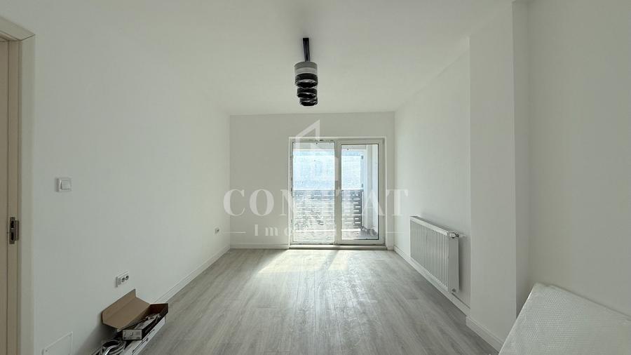 Apartament cu 3 camere decomandat în Dâmbul Rotund