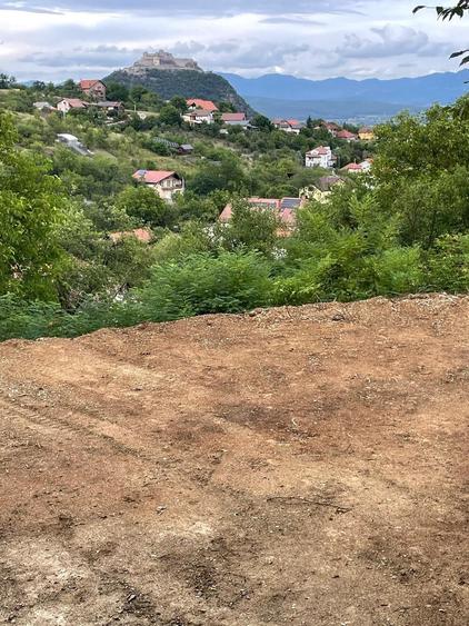 Teren de 465 mp, în Deve