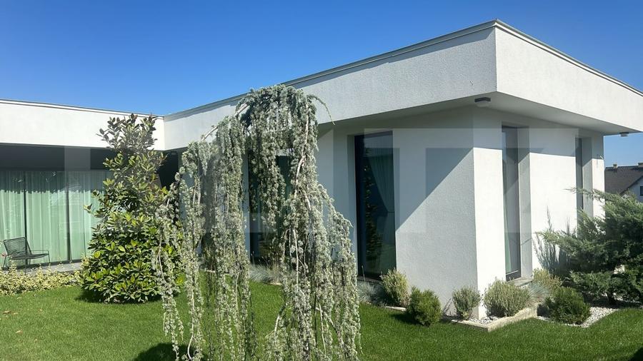 Casă individuală cu 4 camere cu Canalizare în Periferie