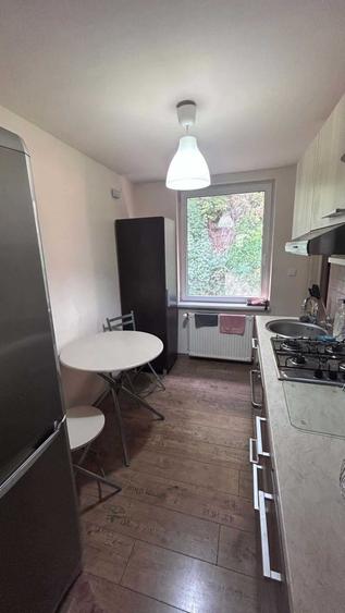 Apartament cu 3 camere decomandat în Drumul Carului