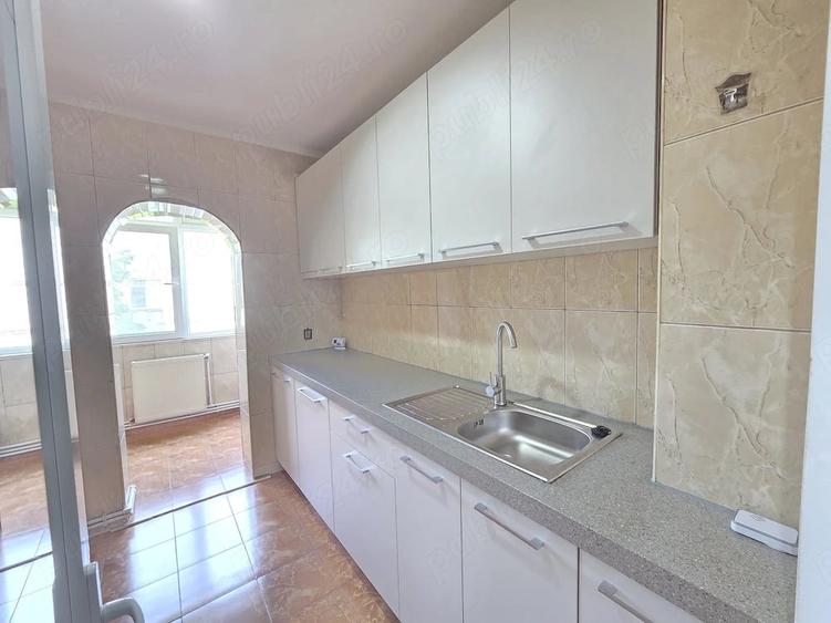 Apartament cu 2 camere decomandat în Micro 17