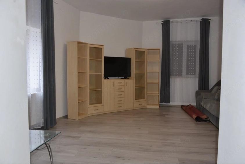 Casă cu Teren 145 Mp în Central