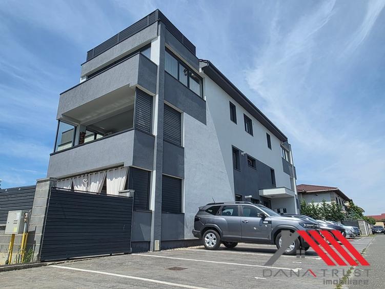 Penthouse cu 3 camere decomandat în Giroc