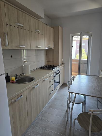 Apartament cu 2 camere decomandat în Herăstrău