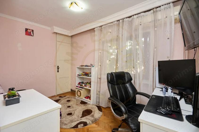 APARTAMENT 3 CAMERE -DECOMANDAT + LOC DE PARCARE - PITE?TI - 10