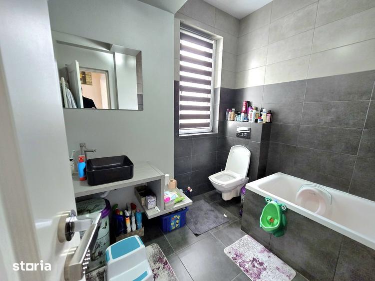 Apartament cu 3 camere în Rediu