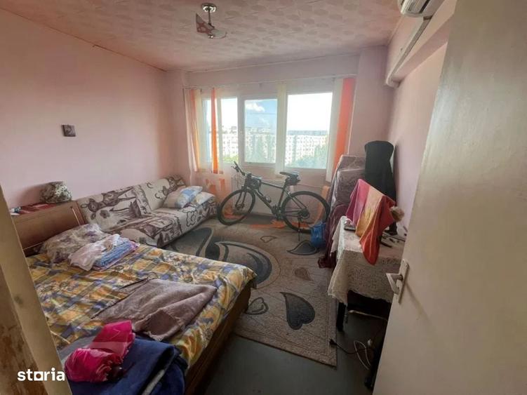 Apartament cu 3 camere decomandat în Militari