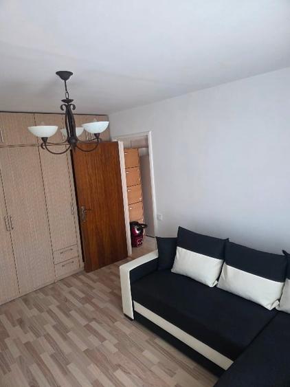 Apartament cu 2 camere decomandat, mobilat în Drumul Taberei