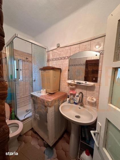 Casă cu 5 camere cu Teren 89 Mp în Tomis II