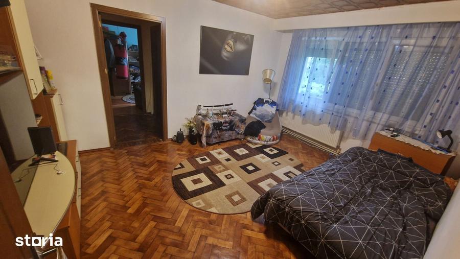 Apartament cu 2 camere în Florilor