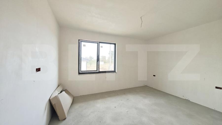 Casă individuală cu 4 camere cu Teren 500 Mp în Paleu