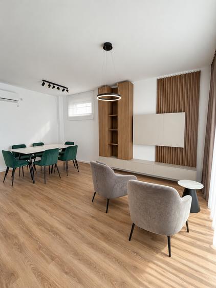 Duplex cu 5 camere cu Canalizare în Pipera