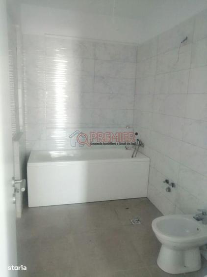 Apartament cu 3 camere decomandat în Brâncoveanu