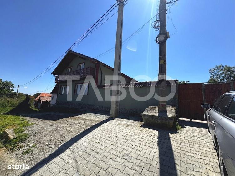 Casă cu 4 camere în Prislop