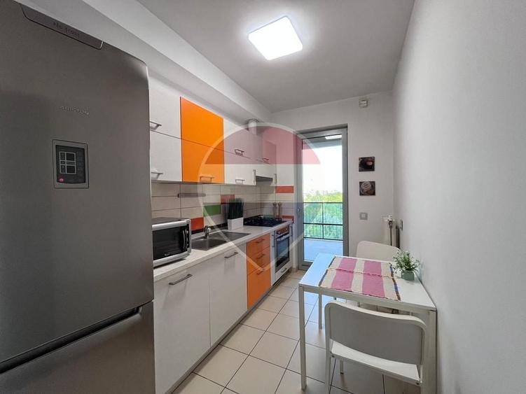 Apartament cu 2 camere decomandat, mobilat în Splaiul Unirii