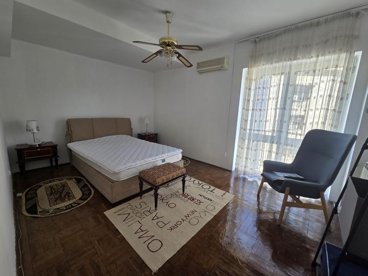 Apartament cu 2 camere decomandat în P-ța Romană