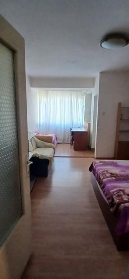 Garsonieră decomandată în Mazepa 1