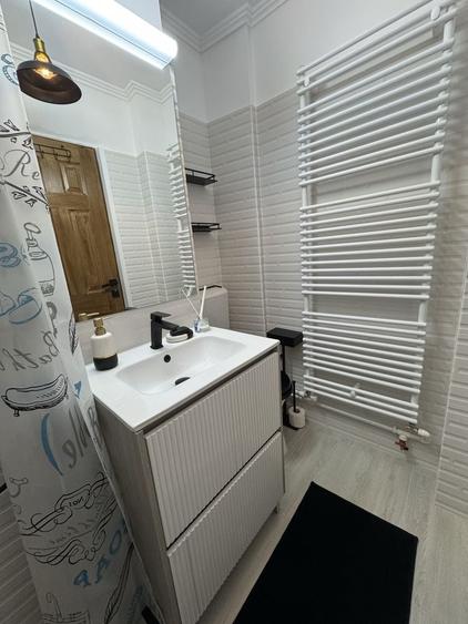 Apartament cu 2 camere nedecomandat în Aurel Vlaicu