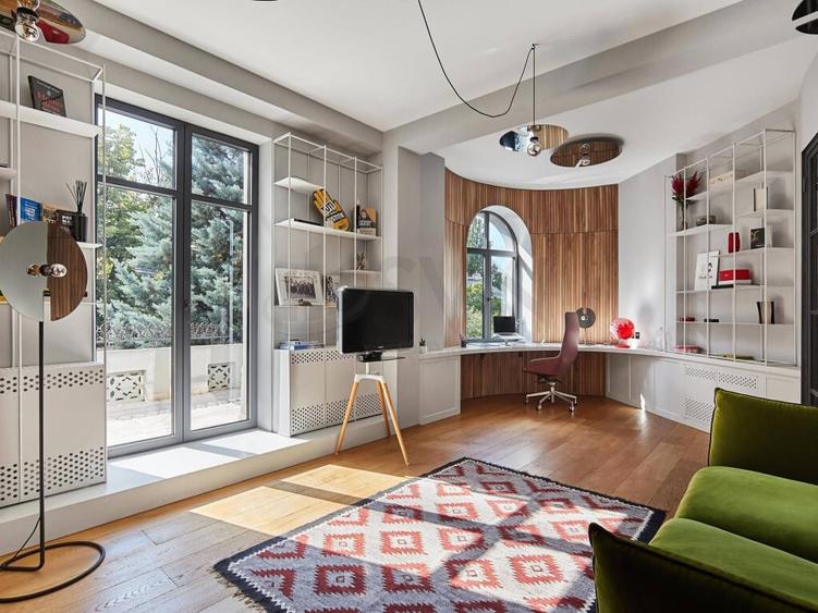 Apartament cu 5 camere semidecomandat în Dorobanți