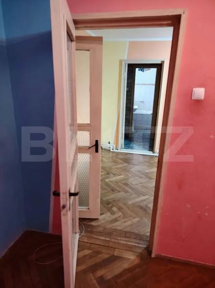 Apartament cu 3 camere semidecomandat în Micro 38