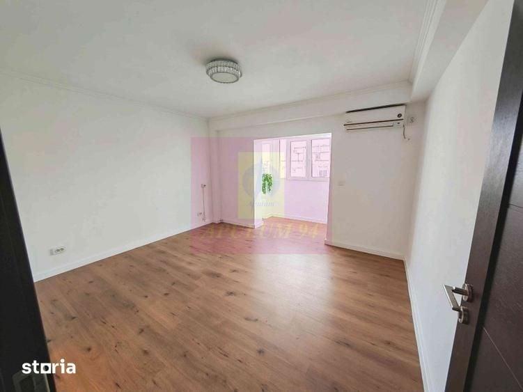 Apartament cu 4 camere decomandat în Centrul Civic