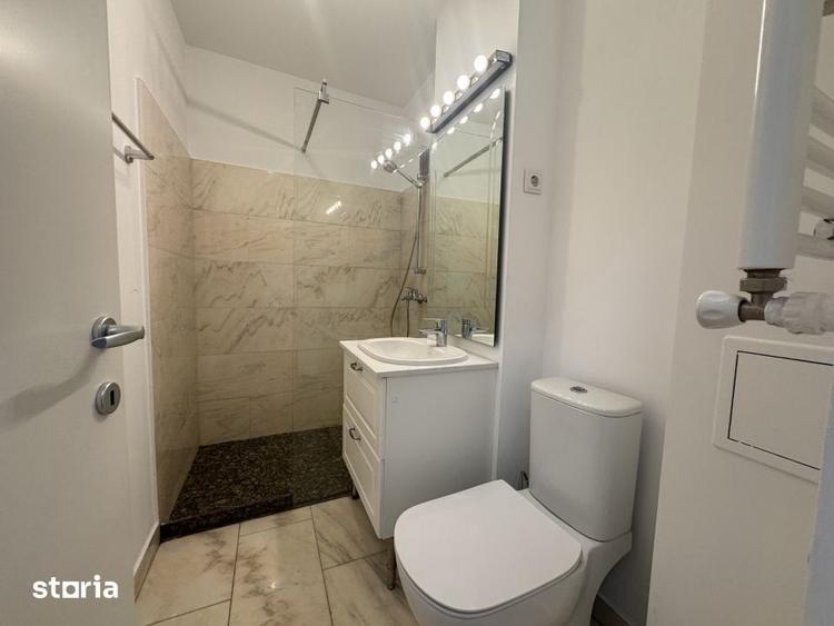 Apartament cu 4 camere în Centrul Civic
