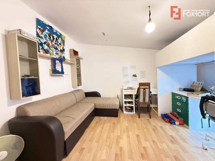 Duplex cu 5 camere cu Canalizare în Săcălaz