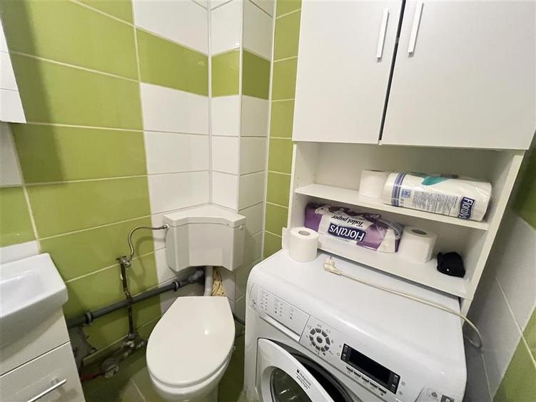 Apartament cu 3 camere decomandat, mobilat în Terezian