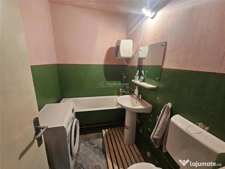 Apartament cu 2 camere semidecomandat în Micro I